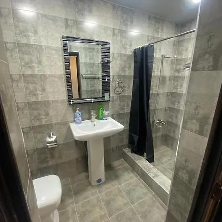 2 Cosy Apartment In Townhouse Near Airport Evn Geghanist  Exterior photo