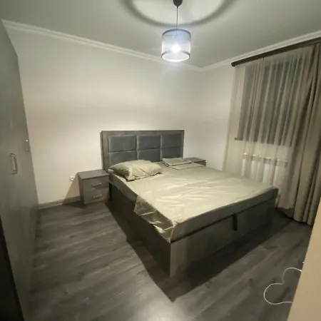 2 Cosy Apartment In Townhouse Near Airport Evn Geghanist  Exterior photo