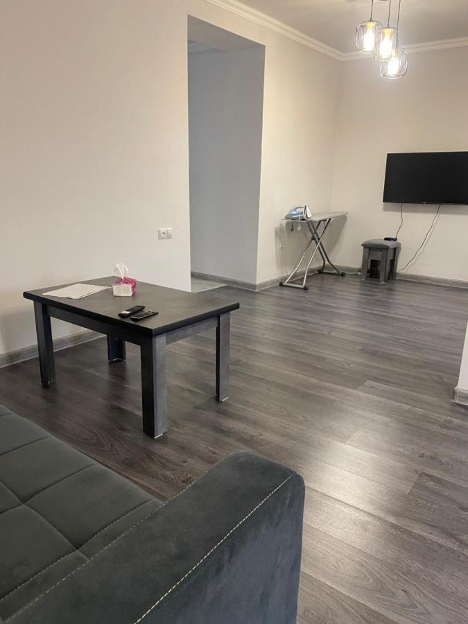 2 Cosy In Townhouse Near Airport Evn